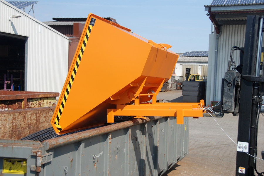 Bauer SK Kippbehälter lackiert, Abrollmechanismus, Automatische Entriegelung, für Stapler 01